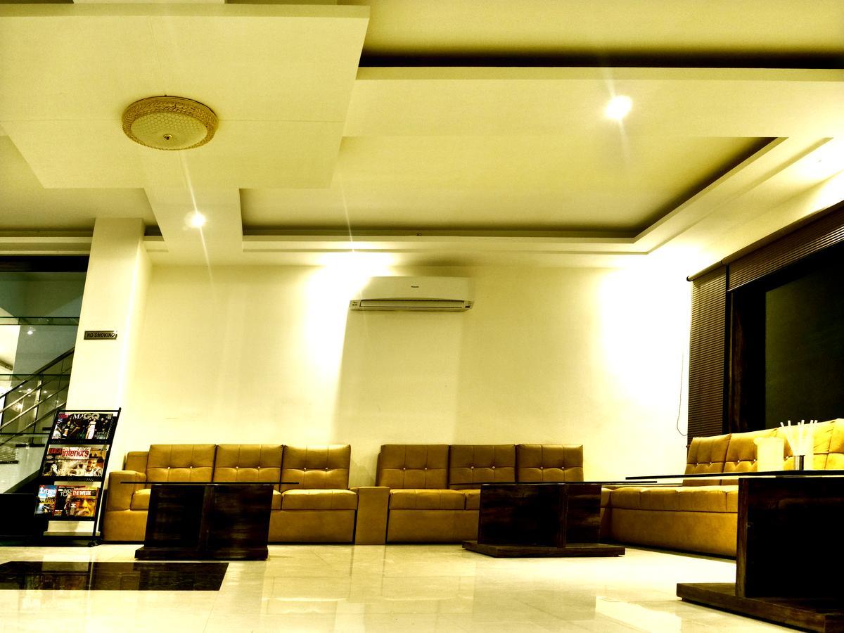 Hotel Trance Ganga Tapovan Exteriér fotografie